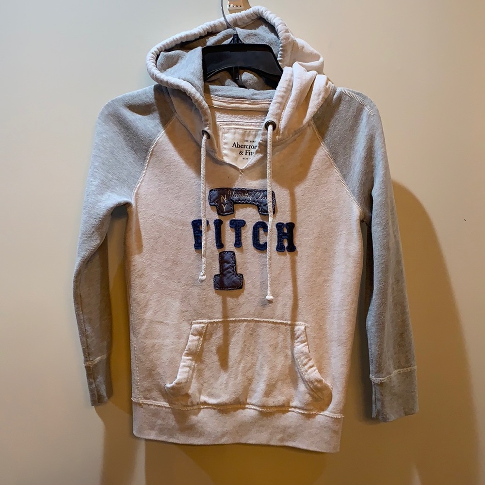🌸Abercrombie & Fitch size S used in excellent condition.